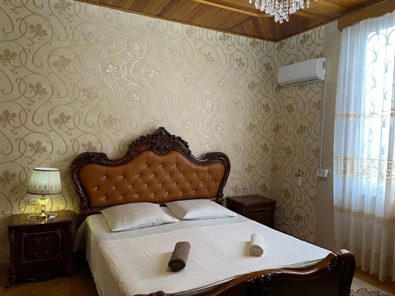 Guest House Levan II Dadiani Zugdidi Ngoại thất bức ảnh