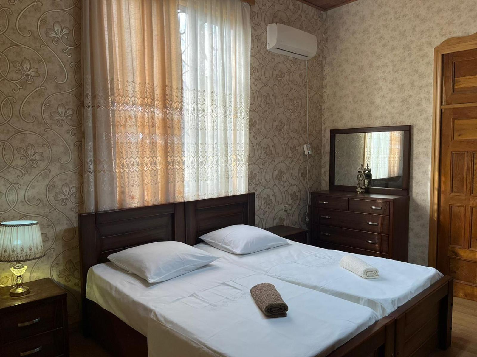 Guest House Levan II Dadiani Zugdidi Ngoại thất bức ảnh