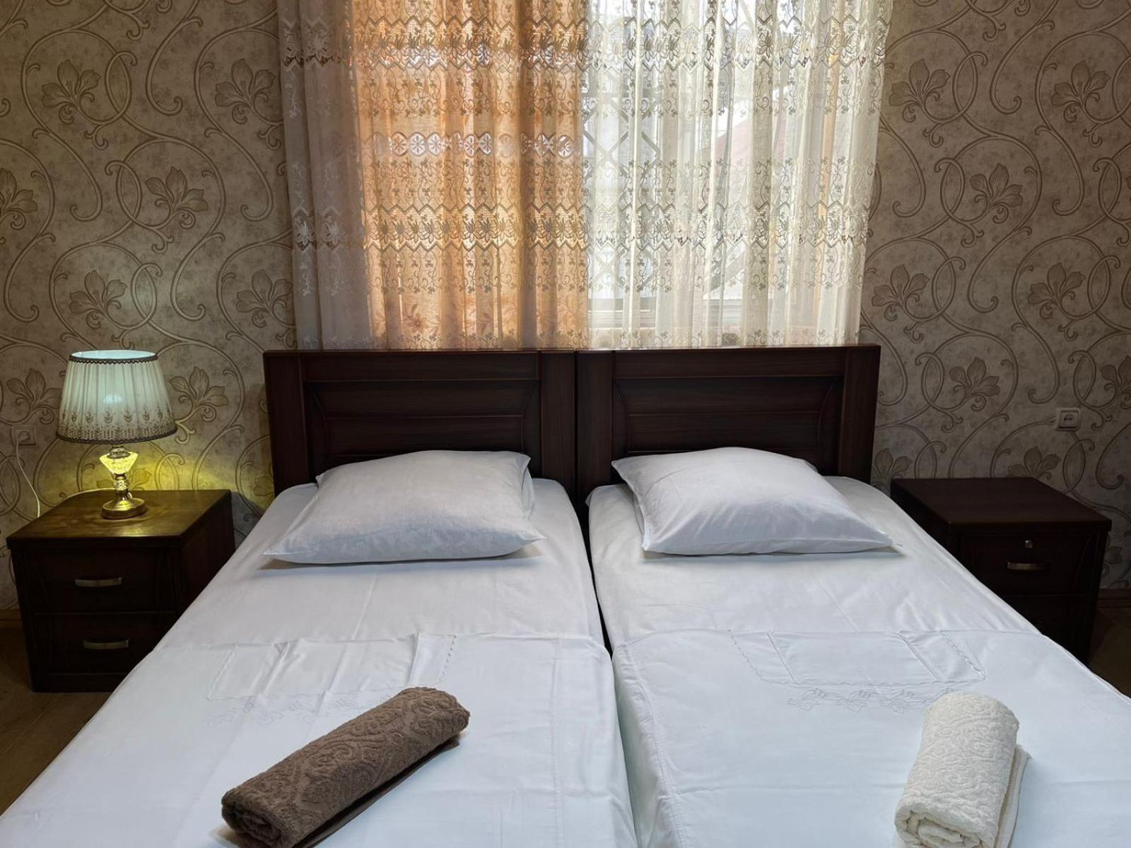 Guest House Levan II Dadiani Zugdidi Ngoại thất bức ảnh